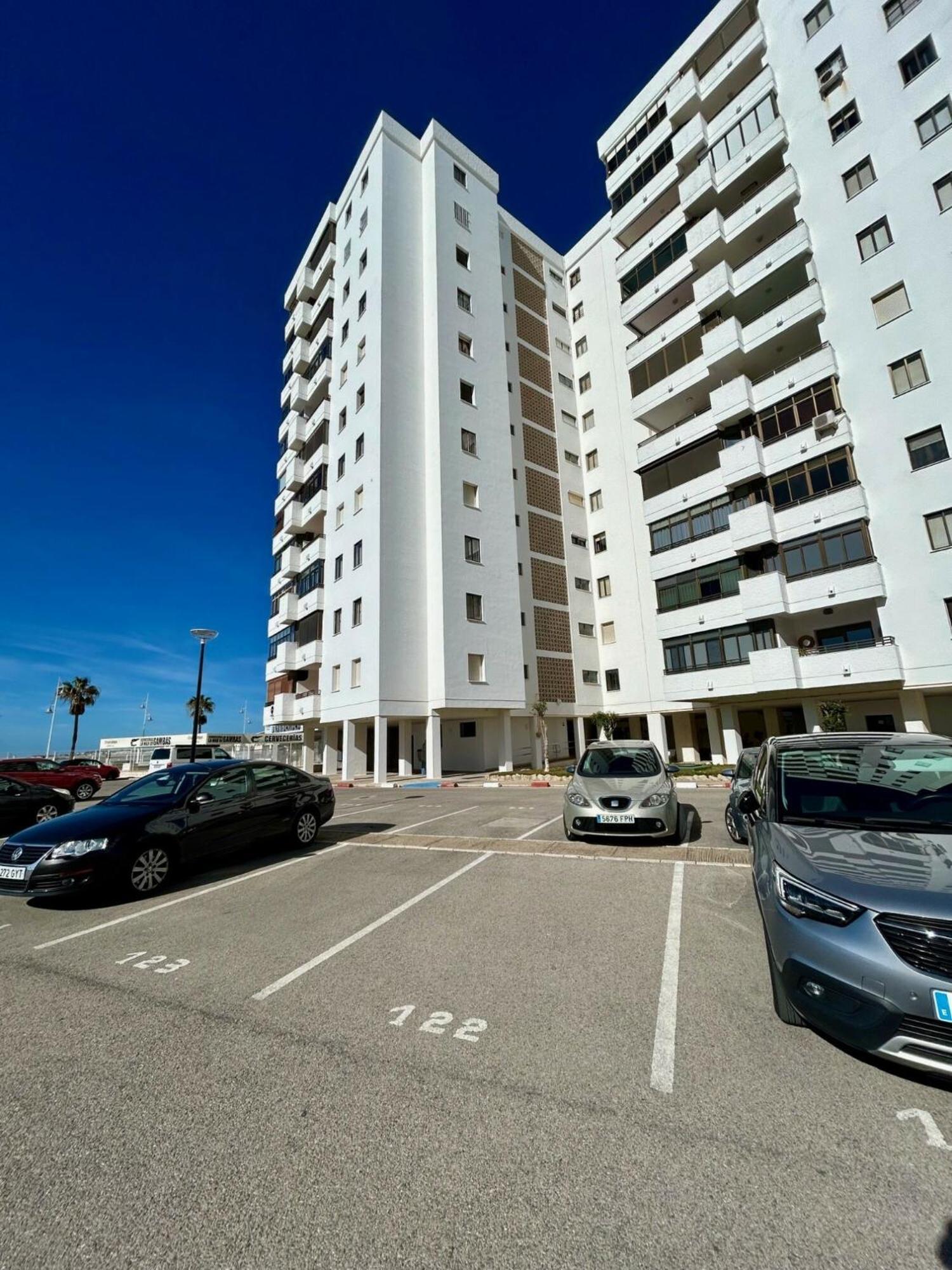 Gatu Arena " Preferente Mayores De 25 Anos Y Familias " El Puerto de Santa María Eksteriør billede